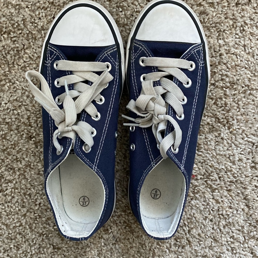 Blue Converse SZ6 LowTop